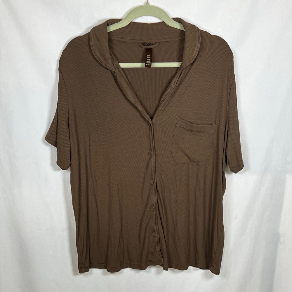 Skims Short Sleeve Pajamas Top Size XL Brown